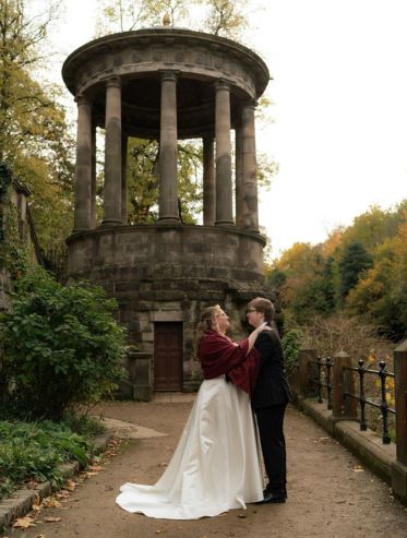 Edinburgh Elopement Ceremony at St Bernard's Well_credit_AlltaElopements